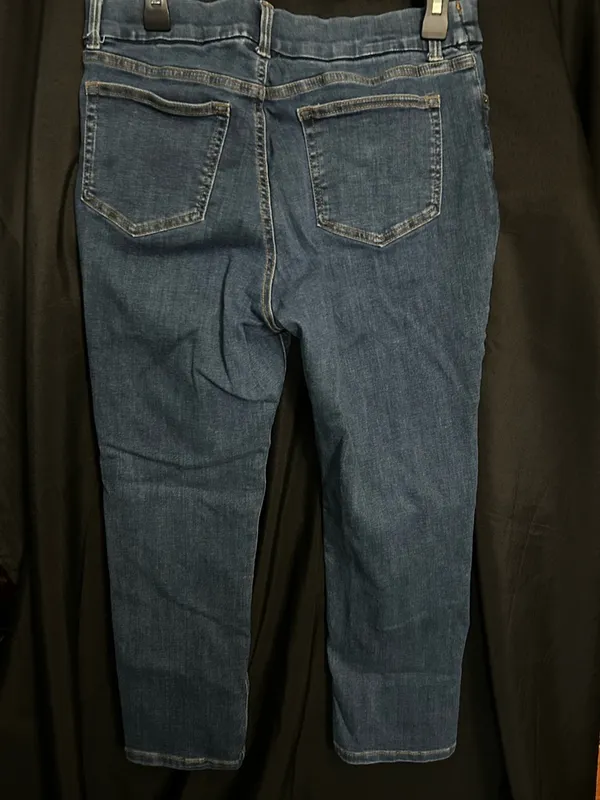 Denim & Company Women’s Dark Blue Distressed Jeans 12P - Image 2