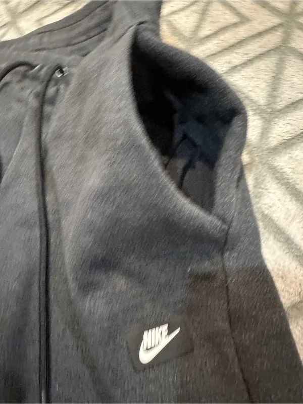 Nike Black Slim Fleece Joggers with Drawstring - Image 4