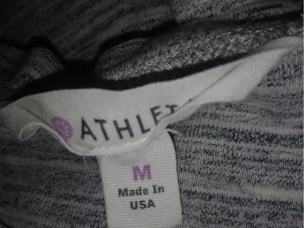 Athleta M Gray Heathered Workout Top - Image 4