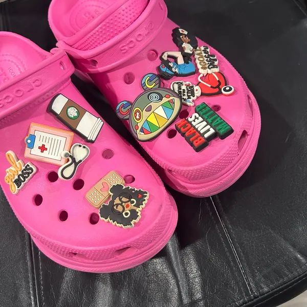 CROCS women’s Pink Slippers with Fun Charms - Image 11