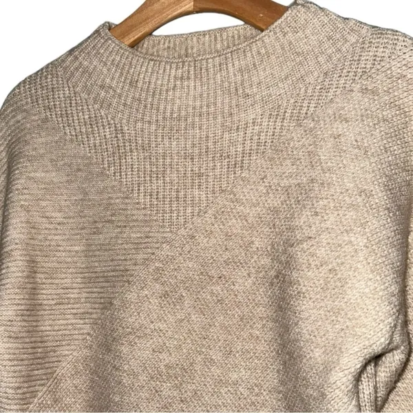 Heartloom Women’s Size S Tan Beige Chunky Knit Pullover Sweater - Image 2
