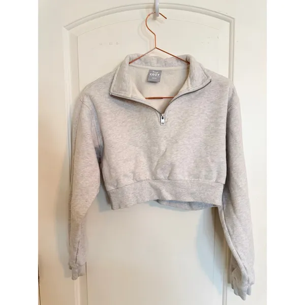 Tna Sweatshirt‎ Women S Grey Cozy Fleece Perfect Quarter Zip Cropped Pullover - Image 3