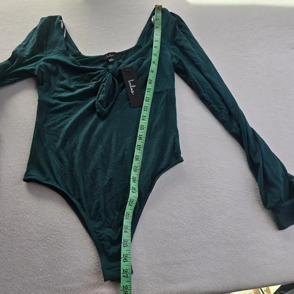 Lulus NWT 39R Forest Green Sweetheart Tie Front Long Bishop Sleeve‎ Bodysuit M - Image 8