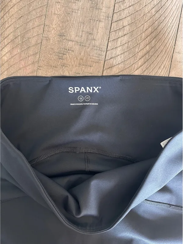 NWT SPANX Booty Boost 7/8 Length Leggings Very Black Women’s Plus size 1X 50186P - Image 6