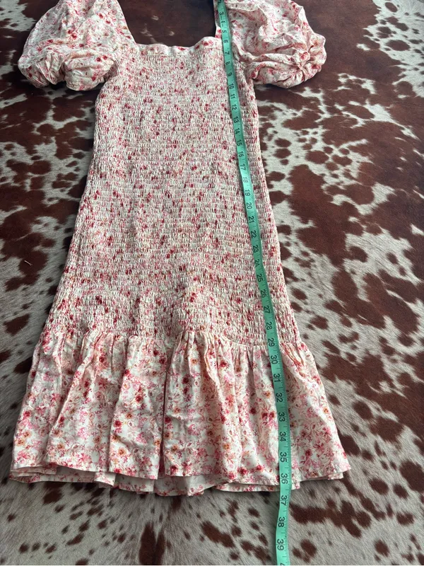 Smocked Pink Floral Puff-Sleeve women's Dress‎ - Image 5