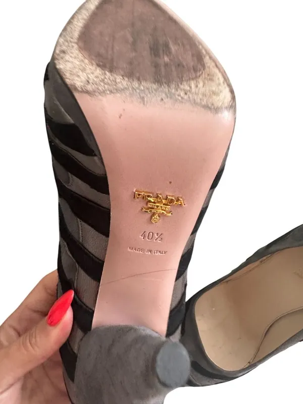 PRADA Gray Black Suede Animal Print Heels Size 40.5 / 10.5 - Image 8