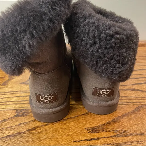 UGG Brown Fur Lined Boots - Image 3