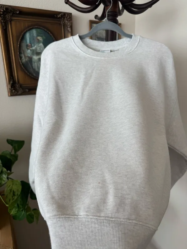 Aritzia Fleece Grey Crewneck Sweater - Image 5