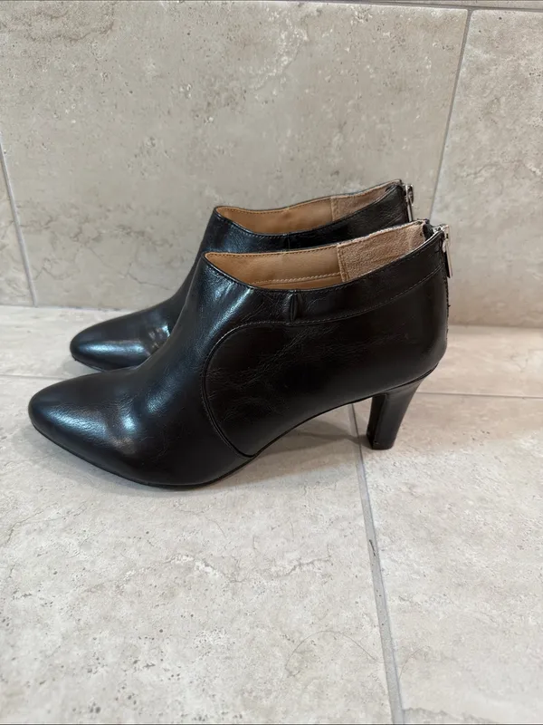 LifeStride NWOT Georgia Soft System black zip back boots size 6.5W flex soles - Image 4