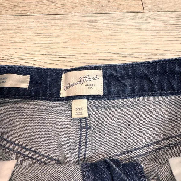 Universal Thread Denim Shorts High Rise Cuffed Raw Hem Blue Womens Size 10‎ R - Image 3