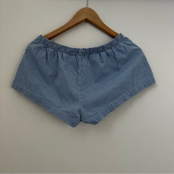 Brandy Melville blue and white shorts - Image 9
