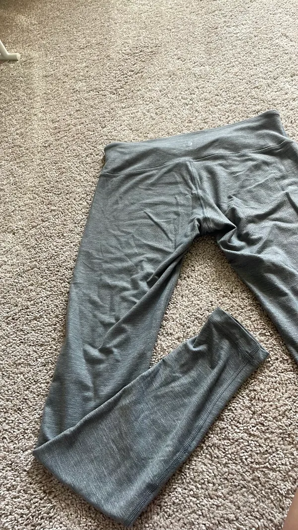 Grey Lululemon Leggings - Image 5
