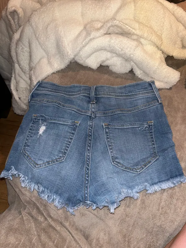 BUNDLE High Rise Red Short Shorts + Blue Denim Short Shorts + 🆓🎁 - Image 5