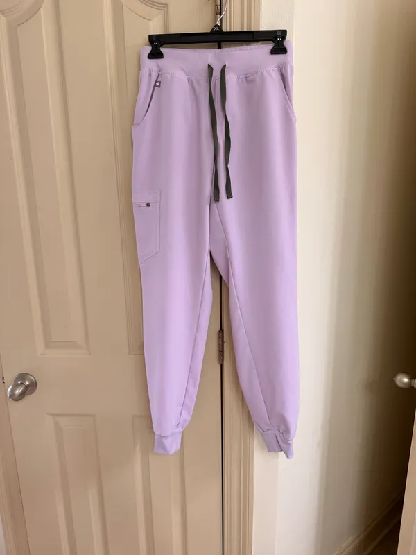 FIGS Scrubs Set - Image 4