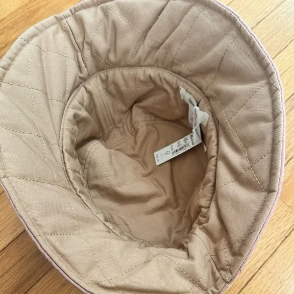 Madewell Reversible Quilted Bucket Hat in dusty blush NWT M/L - Image 6