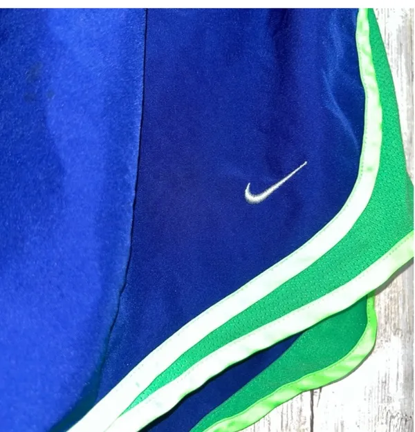 Nike Blue & Green Tempo Shorts •Large - Image 3