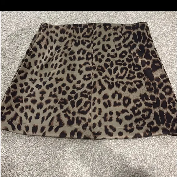 Altar’d State Baara Leopard Skirt - Image 4