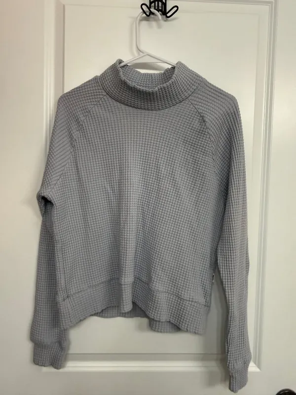 The North Face Gray Waffle Knit Mock Neck Pullover M - Image 4