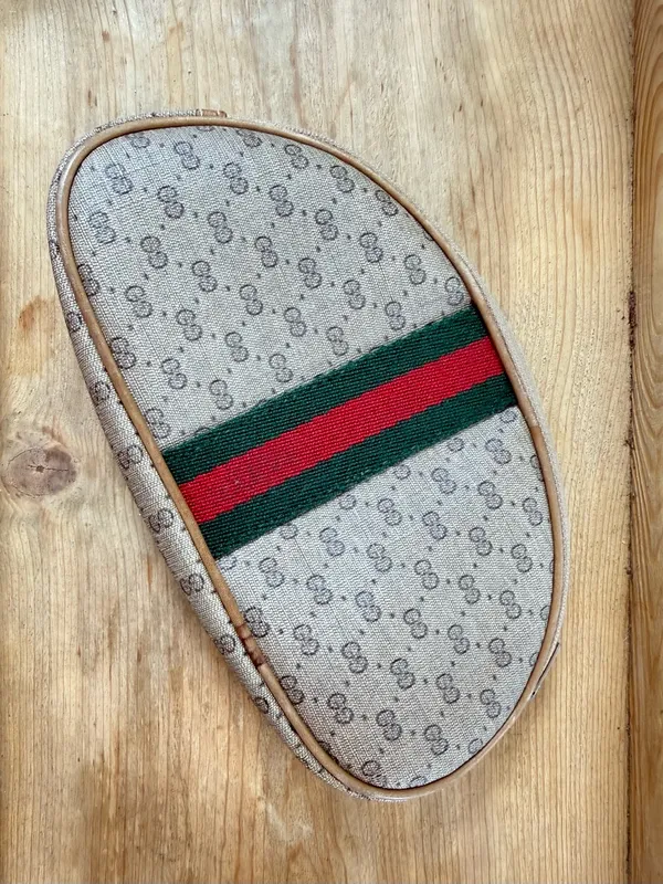 Vtg Gucci Clutch GG Supreme Monogram Cosmetic Pouch Gold Crest Logo Web Stripe - Image 2