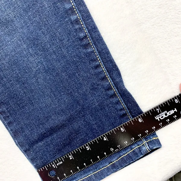Levi's‎ Mid Rise Skinny Jeans Womens Size 29 Dark Wash Stretch Denim 4712 - Image 3