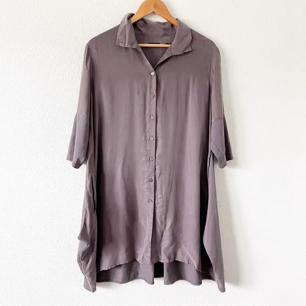Stella Carakasi Tiburon Icon Button Down Oversize Tunic in Dusty Plum - Image 2