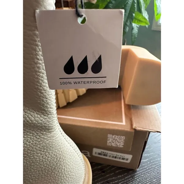 Dolce Vita Women's Ivory Leather Booties Size 10 Waterproof Chunky Heel - Image 11