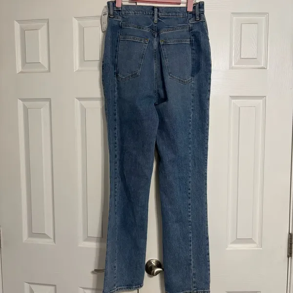 Abercrombie & Fitch 90’s Straight Ultra High Rise NWT - Image 2