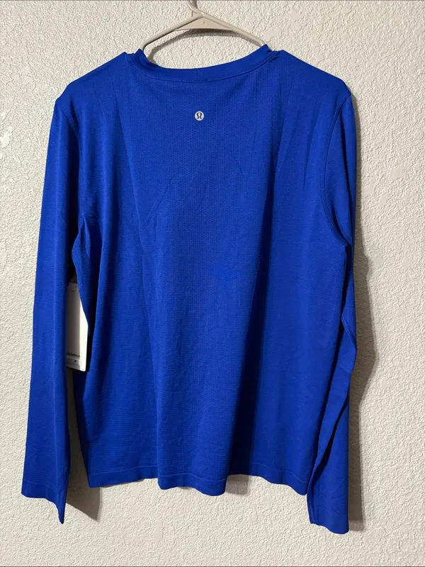 Lululemon Swiftly Relaxed along Sleeve Size 6 Clubhouse blue - Image 4