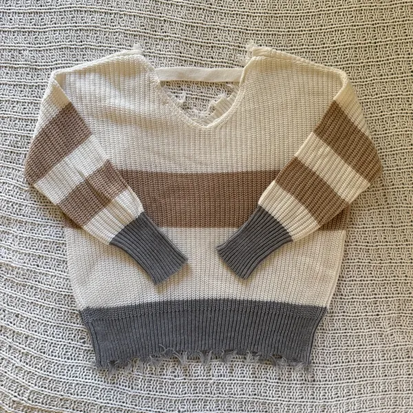 Moon & Madison White Grey Brown Knit Sweater Colorbock Stiped Cozy Freyed Medium - Image 2