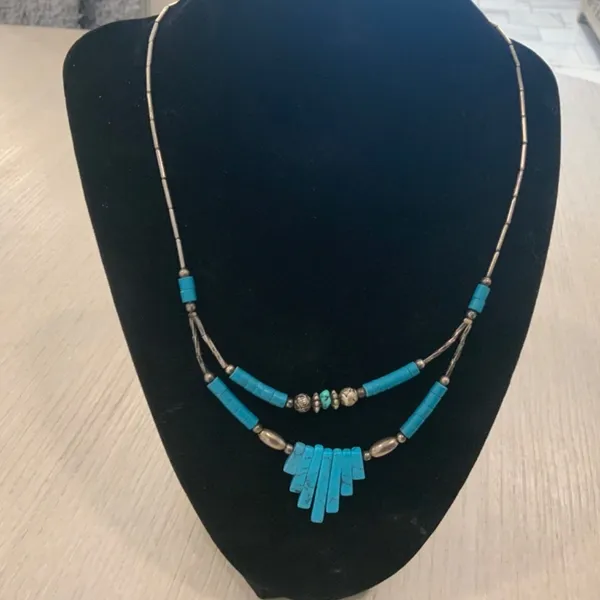 Vintage Navajo Turquoise Necklace - Image 2