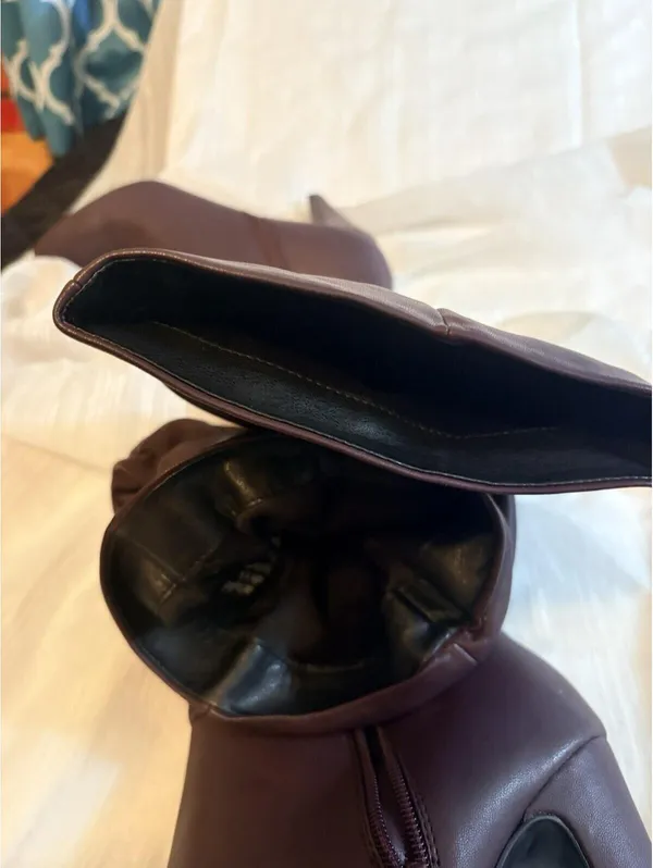 Christian Siriano Knee High Boots PLUM/eggplant color Ruched Zip size 9 Women - Image 4