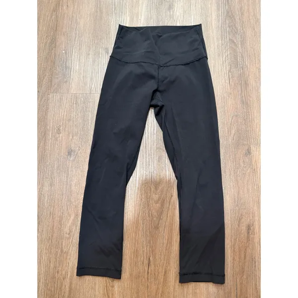 Lululemon wunder crop Leggings Black Women's‎ Size 4 - Image 3
