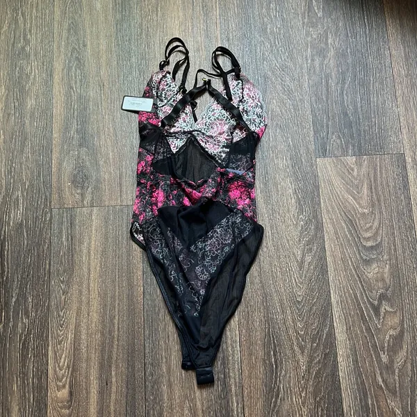 Floral Print Strappy Cup Teddy Black Size undefined - Image 4