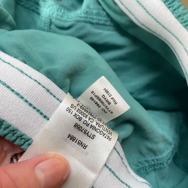 Patagonia Baggies 5” Like New Beryl Green size small 5 inch baggies shorts - Image 5