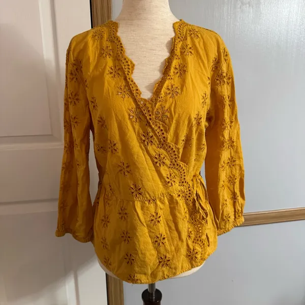 Madewell Mustard Yellow Eyelet Faux Wrap Shirt Size Small - Image 2