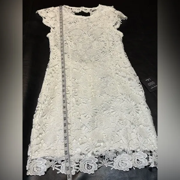 Lulu's White Floral Lace Backless Sheath Dress Size M NWT Classy, Feminine - Image 15