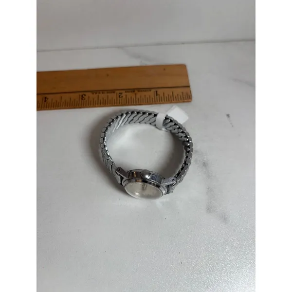 Vintage Timex Womens‎ Mechanical Wind Up Watch Silver Tone Expansion Band 22mm - Image 5