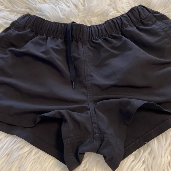 Patagonia Women’s Shorts size S excellent condition please see all photos - Image 11