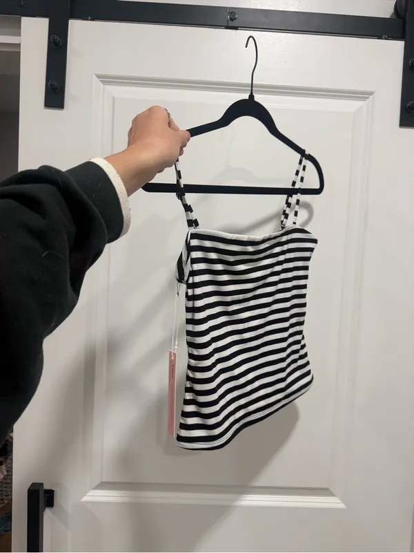 NWT striped tank M - Image 4