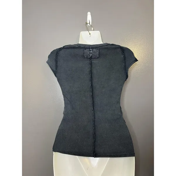 We The Free Shirt Womens XS Gray Ribbed Cap Sleeve Crew Neck Knit Stretch Top - Image 6