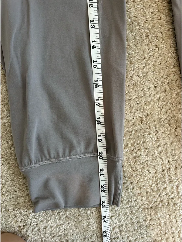 Lululemon joggers - Image 3