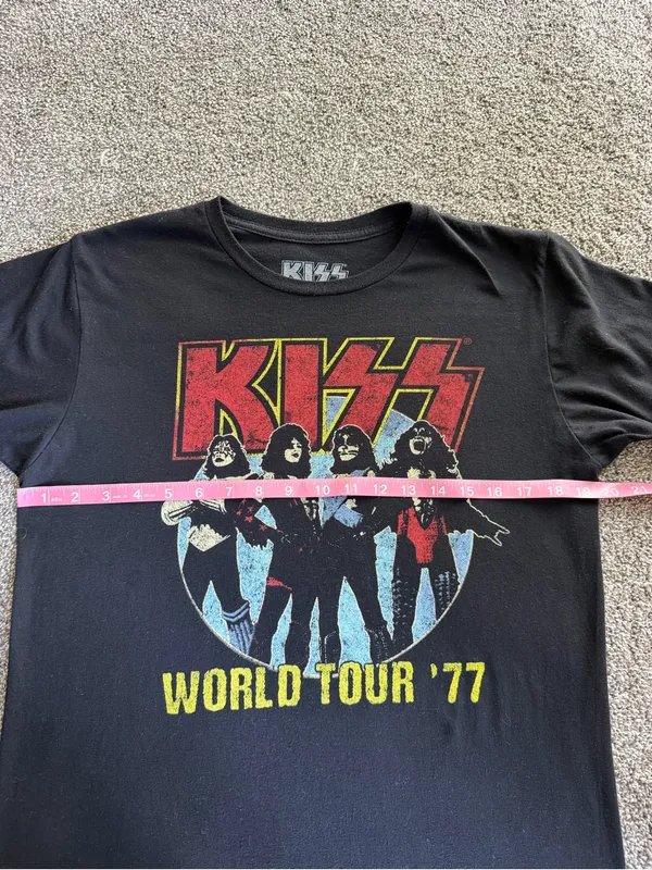 KISS World Tour ’77 Graphic Band Tee Black Medium Vintage Style Cotton Shirt - Image 5