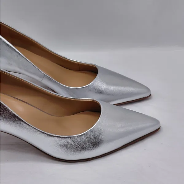 Naturalizer Women's Pumps Size 8.5M Silver Metallic Leather Pointed Toe Heels - Image 9