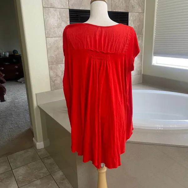 Free People Red Linen Blend Smocked Button Front Tunic Top boho Womens Small - Image 2