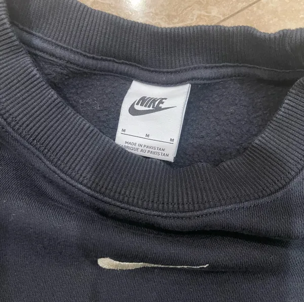 Nike Crewneck Sweatshirt - Image 2