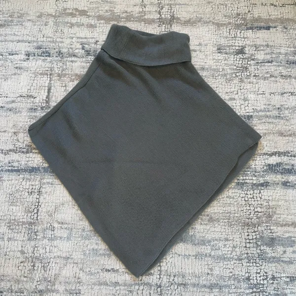 David & Young lightly worn poncho - Image 2