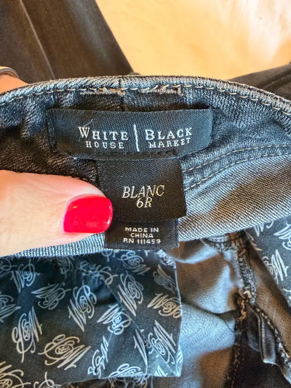 White House Black Market Blanc Bootcut Jeans Gray Wash Mid Rise Stretch Size 6R - Image 3