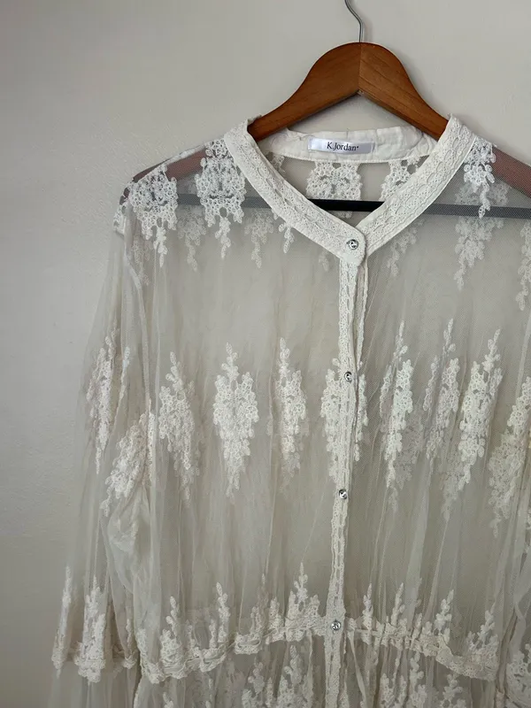 Cream colored lace sheer cardigan Size L - Image 5