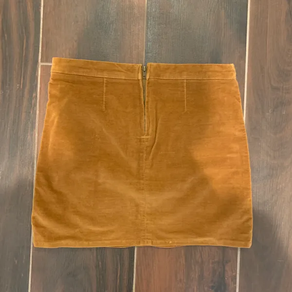 Brandy Melville Raquel Suede Skirt Brown Tan - Image 5