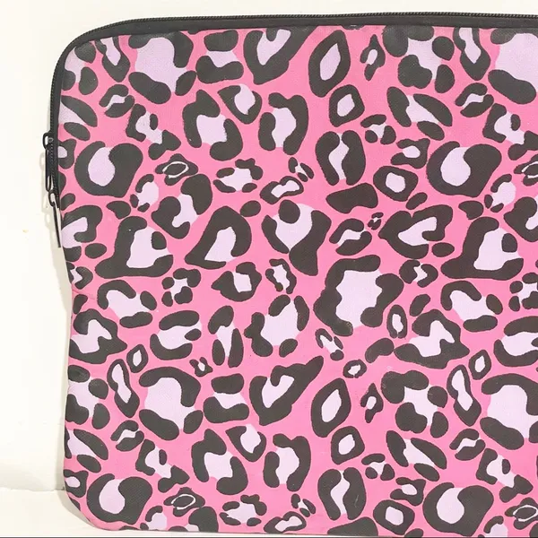 Pink Leopard Animal Print Spotted Full Zip Laptop‎ Case - Image 3